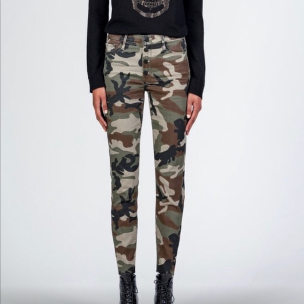 Black Orchid Carmen Camo Button up front jeans - frayed hem - 29